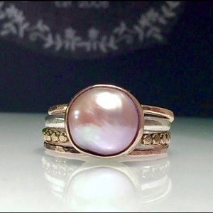 Rose Pearl Mixed Metal Ring.
